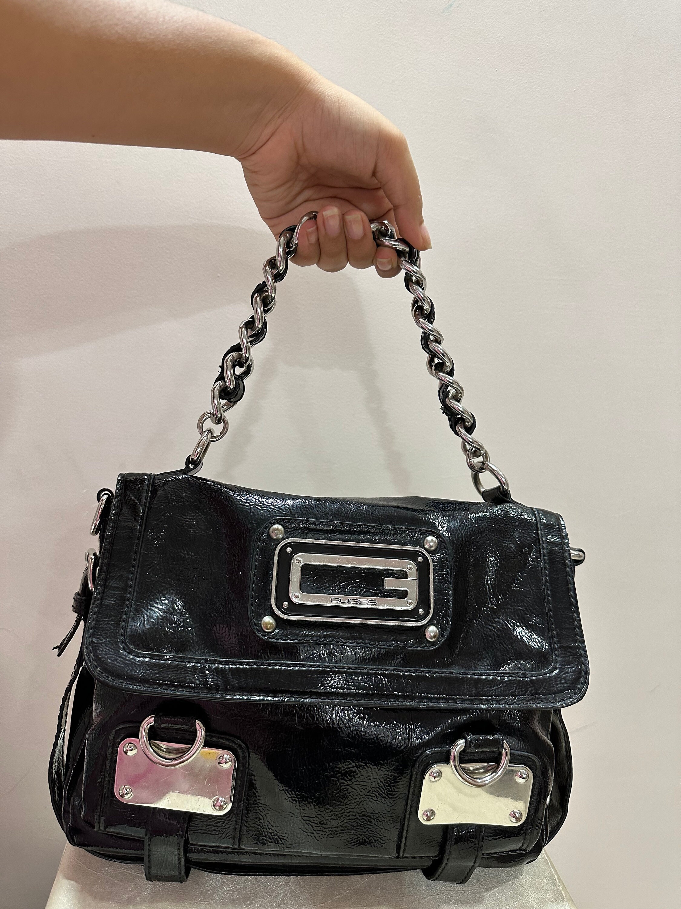 black guess handbags new collection