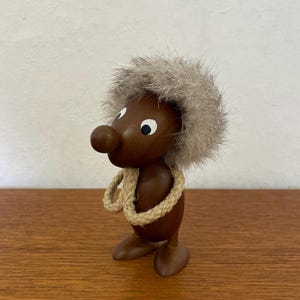 Teakwood figure with grey hair 50s 60s Mid Century Vintage