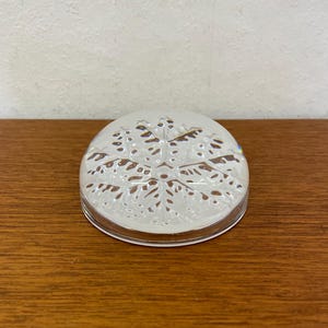 French snowflake paperweight / paper weight / glass art made of lead crystal vintage