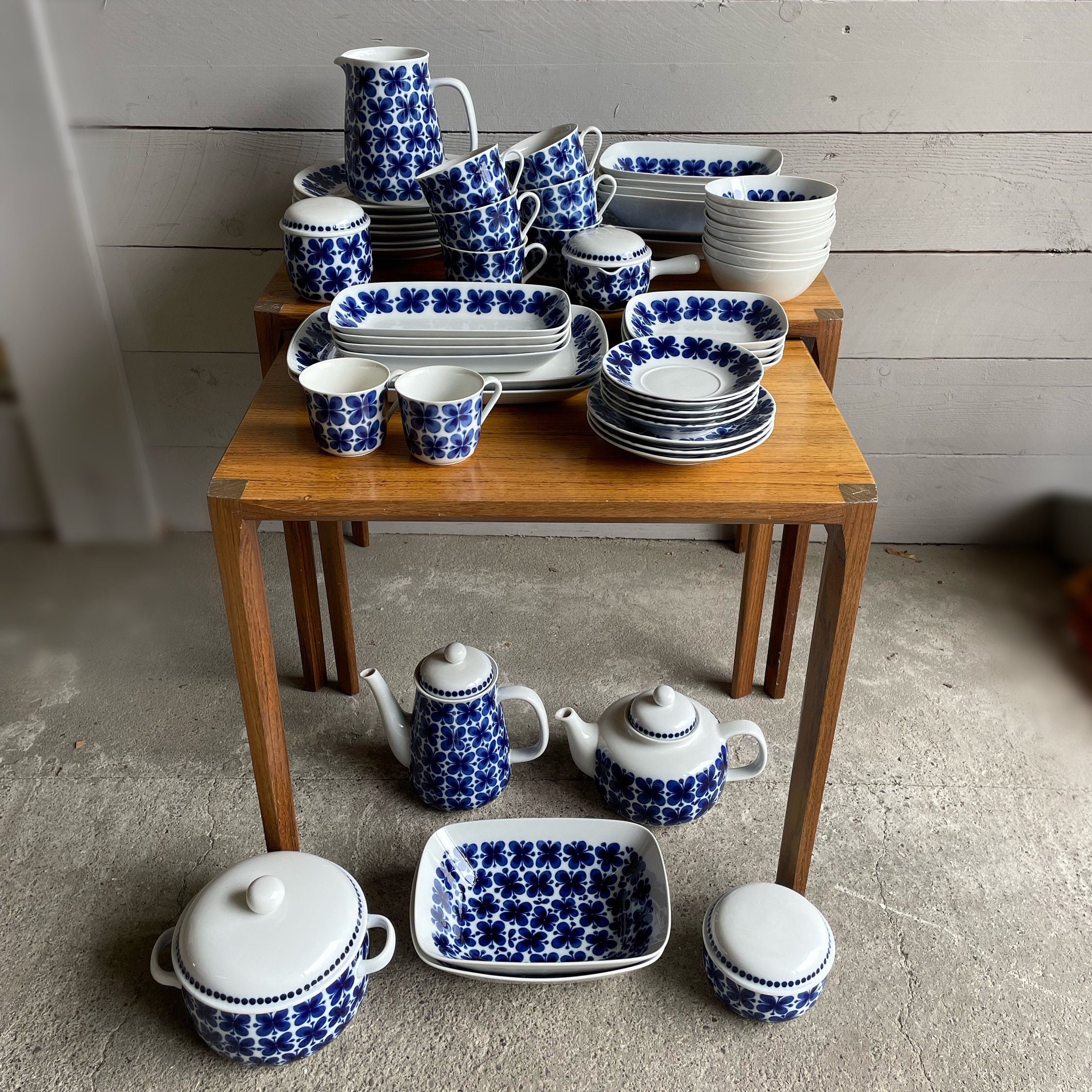 1/83 Mon Amie tableware by Marianne Westman for Rörstrand made of porcelain Made in Sweden with blue pattern 50s Mid Century Vintage