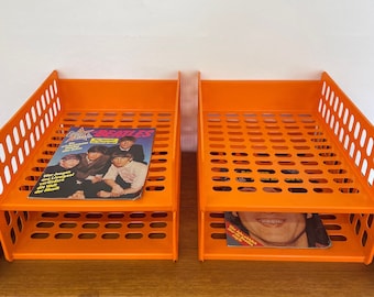 Set of 4 Buchsteiner Design Dózsa-Farkas desk organizers / trays made of orange plastic, 70s Mid Century Vintage