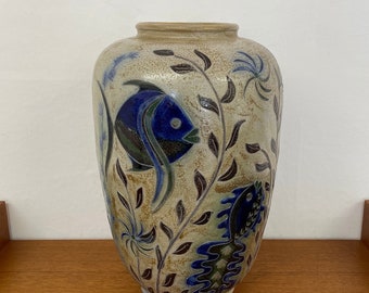 Vase de sol spécial / grand vase de Bernhard Erning et Söhne Céramique avec motifs de poissons années 70 vintage du milieu du siècle