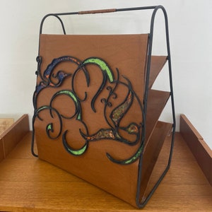 Large bird newspaper rack / magazine rack with metal frame and leather 60s Mid Century Vintage