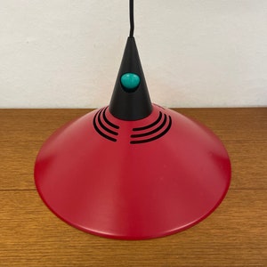 Postmodern Memphis-style ceiling lamp / hanging lamp by Brilliant Leuchten witch hat in red 80s vintage