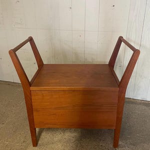 Mid Century Teak Bench / Seat / Chest / Sewing Chest / Laundry Chest with Storage Space 60s 70s Vintage