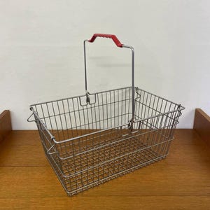 1/2 shopping basket / metal basket / storage made of metal with plastic handle in red 70s Mid Century Vintage