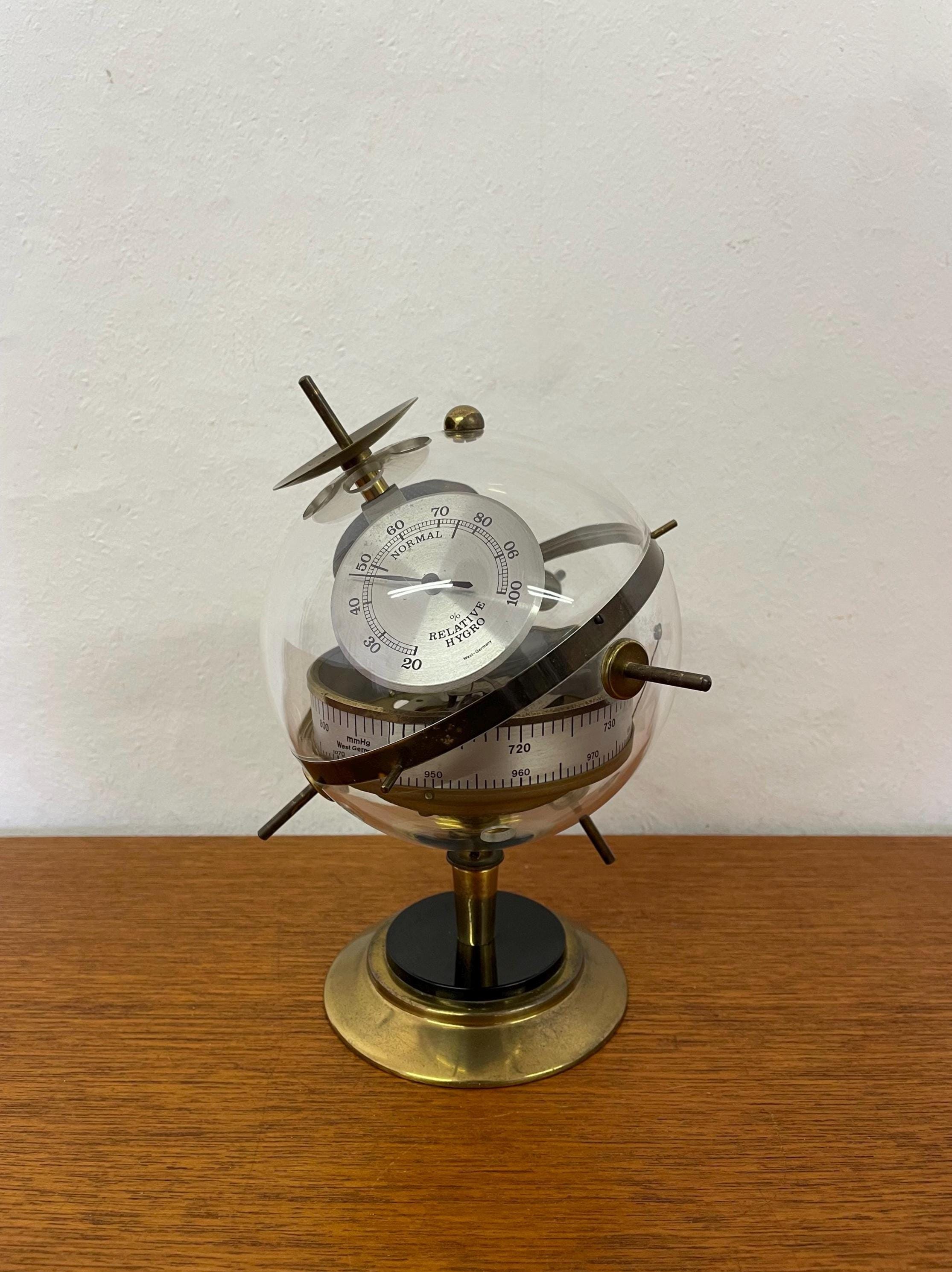 スプートニク・ウェザーステーション 計測器 木製4脚 スペースエイジ　西ドイツ スプートニク・ウェザーステーション 計測器 木製4脚 スペースエイジ