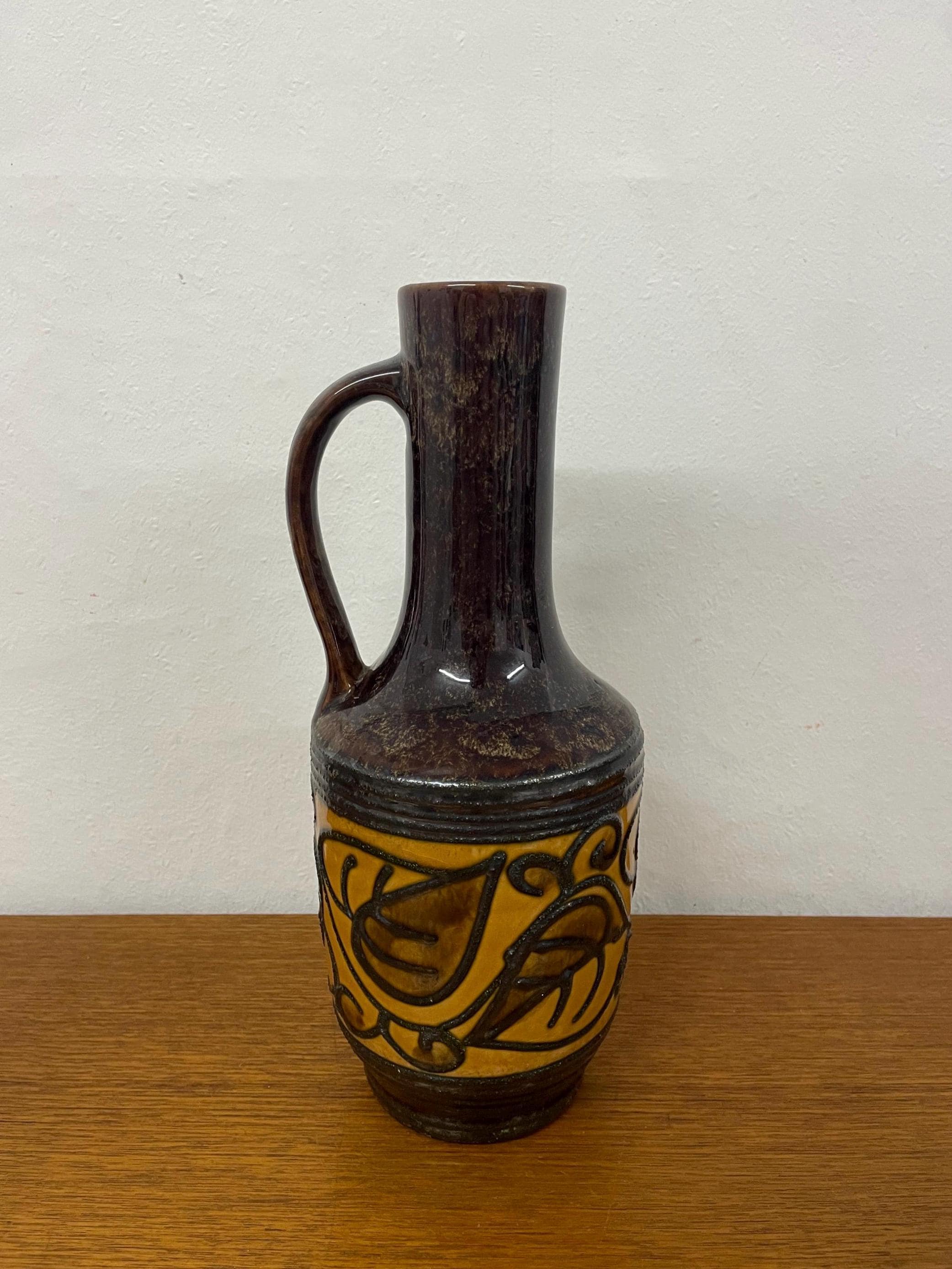葉模様の陶器花瓶 葉のモチーフが入ったストレラ陶器の花瓶982、1960年代ミッド