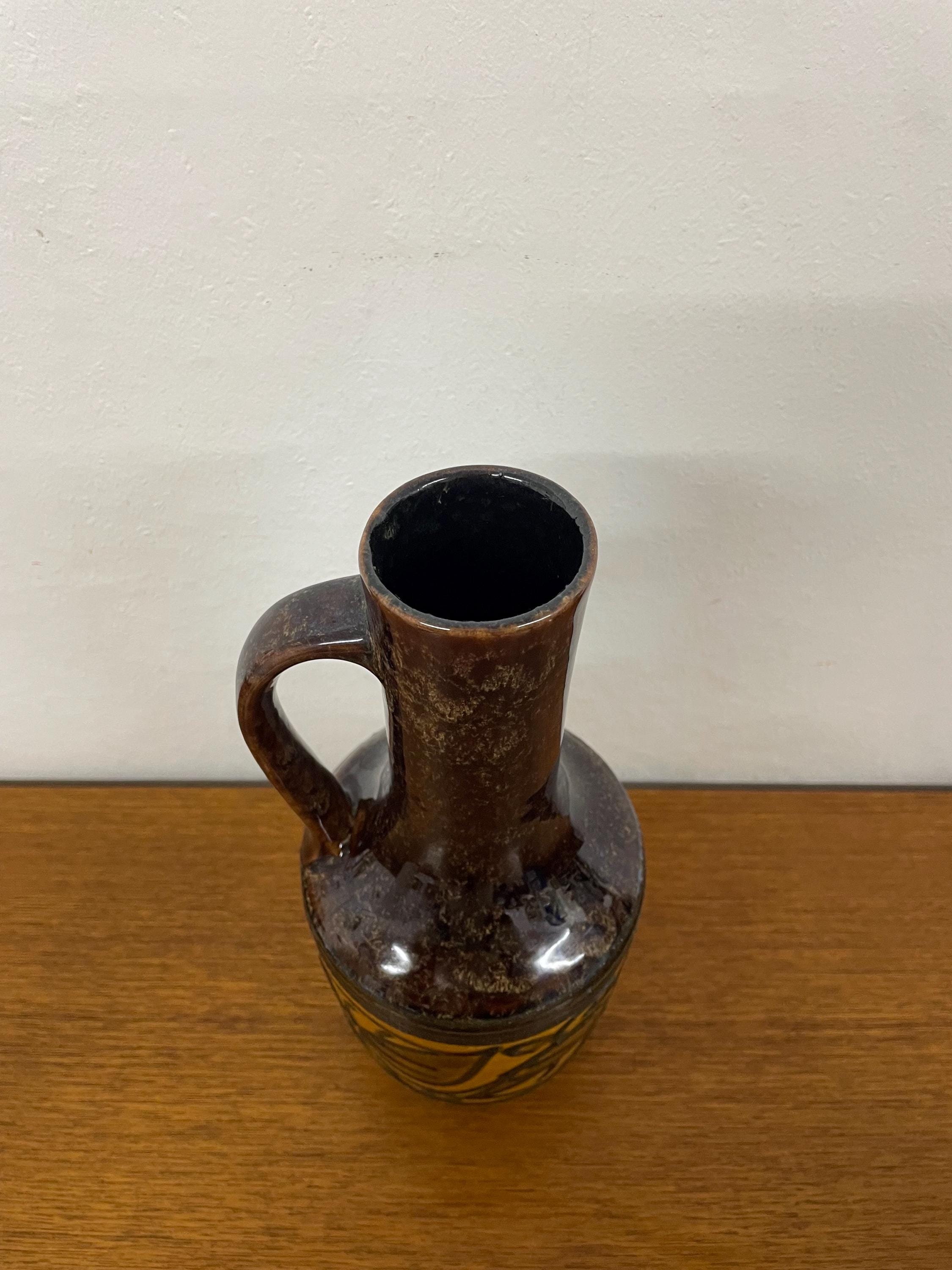 葉のモチーフが入ったストレラ陶器の花瓶982、1960年代ミッド
