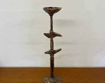Unieke brutalistische bronzen kandelaar, gesigneerd MK, jaren 60, vintage stijl uit het midden van de 20e eeuw.