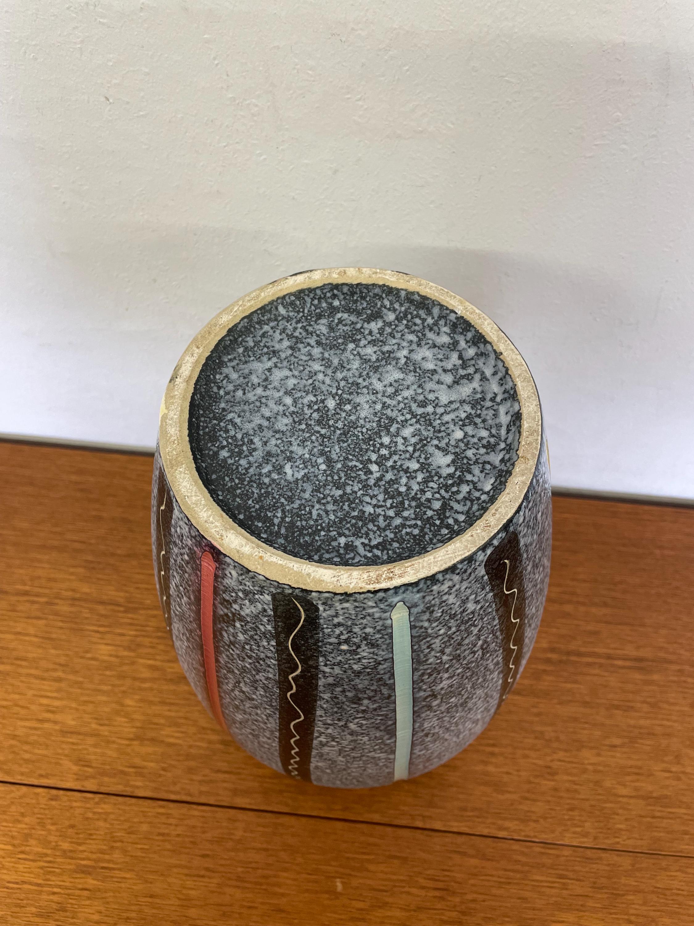 大きな Fat Lava Scheurich 陶器の花瓶、赤、青、黄色、60 年代ミッド