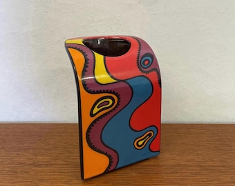 Steuler Memphis-style ceramic vase in black with a colorful pop art pattern, 80s vintage