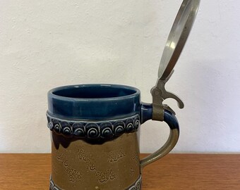 ビヨンヴィンブラッド　レアなローゼンタール・ビンテージの蓋付きビールジョッキ！ ビョルン・ヴィンブラッド作、ローゼンタールビールジョッキ、茶と青の
