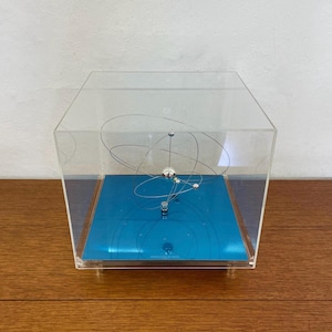 Jeco planet clock / space table clock in blue Made in Japan 80s vintage