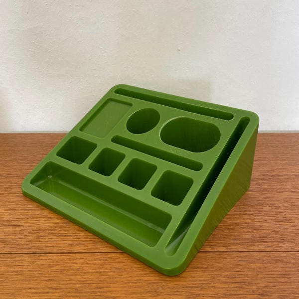 Utensilo / desk organizer / pen holder made of plastic in green 70s Mid Century Vintage