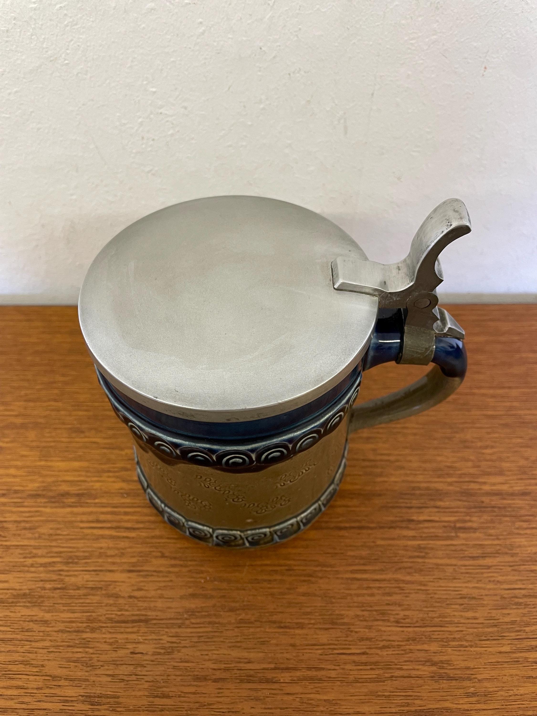 ビョルン・ヴィンブラッド作、ローゼンタールビールジョッキ、茶と青の