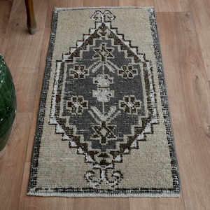 1&#39;5x3 ft, VINTAGE SMALL RUG, Turkish Rug, Oushak Rug, Handmade, Welcome Mat, Mini Carpet, Home Gift, Entry, Entryway Mat, Beige Brown, Star