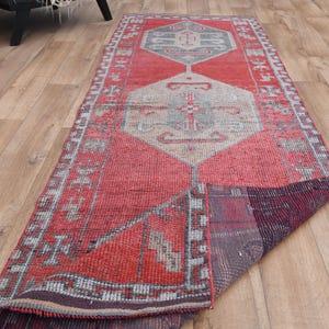 Vintage Turkish Wool Runner Rug: Pink Hallway Rug (3&#39;1x9&#39;9 ft)