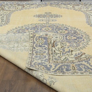 Handwoven Yellow Turkish Rug - Vintage Wool Boho Decor (6&#39;3x9&#39;7 ft)