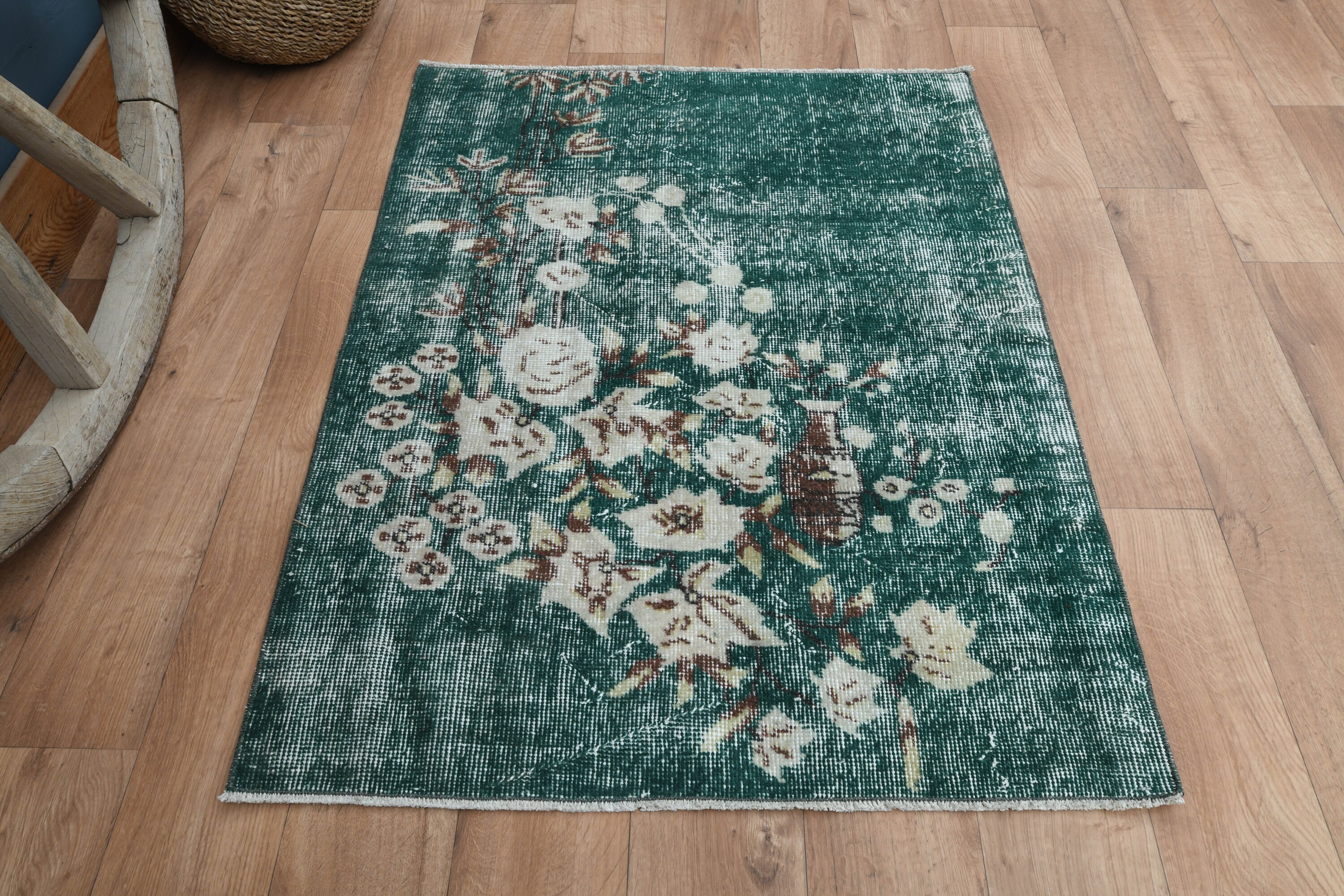 Small Green Vintage Turkish Rug: Hand-knotted Wool & Cotton (3'1x3
