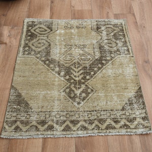 2'6x3 ft, MINI BATHROOM MAT, Turkish Rug, Vintage Small Rug, Orange Brown Rug, 3x3 Square Rug, Entryway Rug, Handwoven Wool Rug, Antique Rug