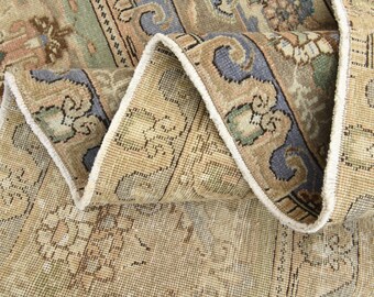 Large Vintage Wool Handmade Rug (9'9x12'8 ft)