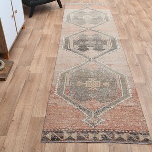 Vintage Turkish Oushak Runner Rug: Handmade Wool Hallway Rug (2&#39;9x10&#39;9 ft)
