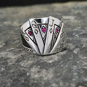 Poker Spielkarten Ring mit CZ Rubin Stein, K Q J 10.925 Sterling Silber Herren Ring Bohem, handgemachter Ring, Silber Biker Ring, Glücksspiel Luck Ring