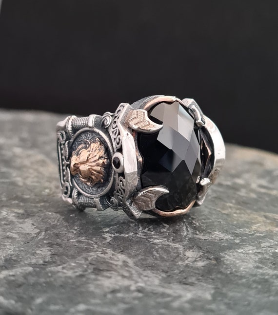 Onyx Stone 925 Sterling Silver Men's Ring: Bronze Lion Motif