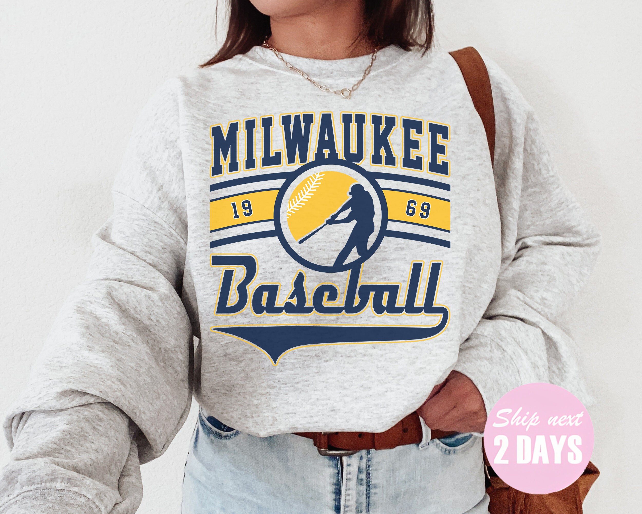 Vintage Milwaukee Brewers MLB Genuine Merchandise Pullover