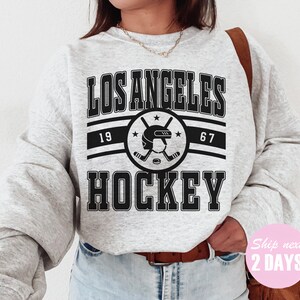 LA Kings Varsity Crewneck Sweatshirt  Vintage Kings Shirt, Los Angeles  Kings Sweater, LA Kings Hockey Pullover, Retro Los Angeles Hockey T  Designed & Sold By Tring Tee