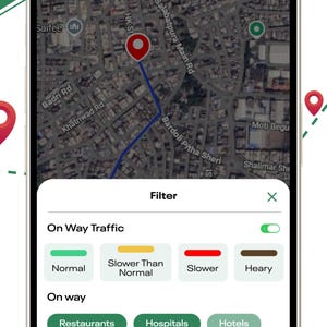 Puede incluir: Una pantalla de smartphone que muestra la interfaz de una aplicaci&oacute;n de navegaci&oacute;n con un mapa, nombres de calles y un pin de ubicaci&oacute;n rojo. Un men&uacute; de filtros ofrece opciones para condiciones de tr&aacute;fico, incluyendo normal, lento y denso.