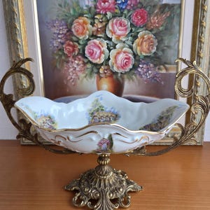 Spanish porcelain bowl centrepiece with bronze ornaments from 1960s