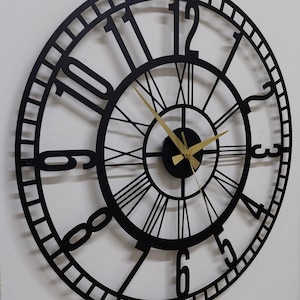 Oversized Black Metal Wall Clock, Modern Design with Roman and Latin Numeral, Perfect for Stylish, Contemporary Decor, Unique Wall Clock