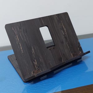 Buchständer & Kochbuchhalter aus Holz anpassbar - Tragbarer, faltbarer Rezeptständer mit 6 Winkeleinstellungen - Geschenk für Leser, Köche