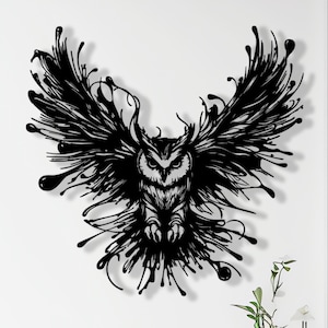Decorazione murale in metallo a forma di gufo, decorazione murale a forma di gufo volante per camera da letto, ufficio, sagoma di animale rustico, decorazione da parete in metallo per gli amanti della natura e della fauna selvatica.