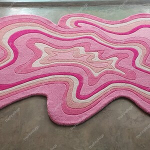 New Pink Irregular Shaped Hand-tufted Rug, 100% New Zealand Wool ...