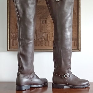 size 43/44 10 10 1/2 USA very tall biker style boots one piece leather color brown image 1