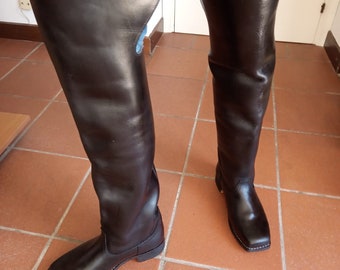size 43 Eu (10 Usa) very tall dragoon pirate man boots color black