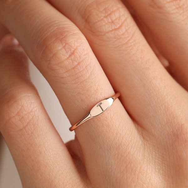 14k Solid Gold Tiny Inıtıal Ring,Sterling Silver,Personalizable Letter Ring,Pinky Signet Ring,Personal Signet Ring,Gift for mom,Gift for Her