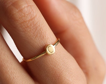 14K Gold Engraved Tiny Letter Ring,Custom Inıtıal Ring,Personalized Inıtıal Ring,Dainty Ring,Customized Ring,Gift for Mom,Mothers ring