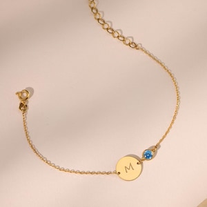 Benutzerdefinierte Buchstabe und Geburtsstein Armband mit Anfangsstein Geburtsstein Armband für Freundin Silber Initial Armband Geburtsstein Anhänger für Armband