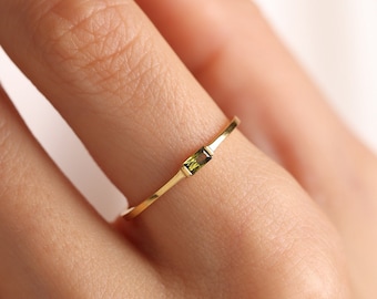 Baguette Birthstone Ring,Costum Birthstone Ring,Personalized Ring,14K Gold Ring,Stackable Ring,Daily Ring,Bridesmaid gift,Mother's day gift