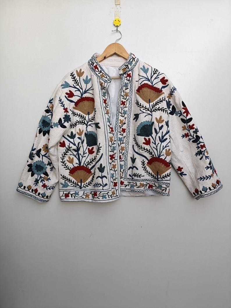 Nieuwe trending handgemaakte suzani geborduurde tnt jas dameskleding cadeau voor haar afbeelding 2