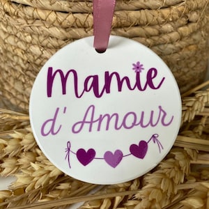 “Granny of Love” medallion, Pregnancy announcement to future grandparents, lucky charm, grandparent gift, future grandmother