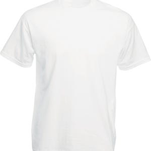 K&ouml;nnte beinhalten: Ein schlichtes, wei&szlig;es T-Shirt mit kurzen &Auml;rmeln. Das Kleidungsst&uuml;ck hat einen Rundhalsausschnitt und besteht aus einem weichen, blickdichten Stoff. Dieses vielseitige T-Shirt eignet sich zum Tragen allein oder in Schichten.