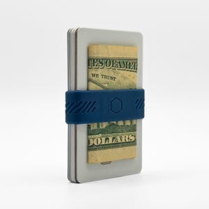 BAND[it] Banda delgada minimalista para billetera (pizarra): banda elástica con clip para dinero en efectivo y tarjetas de crédito; porta billetes de silicona