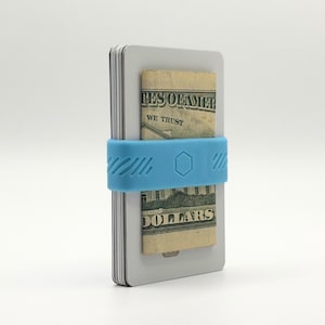 BAND[it] Banda delgada minimalista para billetera (azul cielo): banda elástica con clip para dinero en efectivo y tarjetas de crédito; porta billetes de silicona