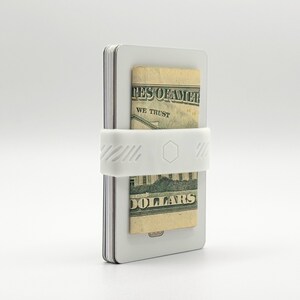 BAND[it] Banda delgada minimalista para billetera (Blancanieves): banda elástica con clip para dinero en efectivo y tarjetas de crédito; porta billetes de silicona