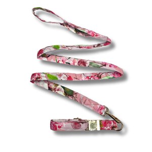 Matching Pink Floral Pattern Dog Collar and Leash Set